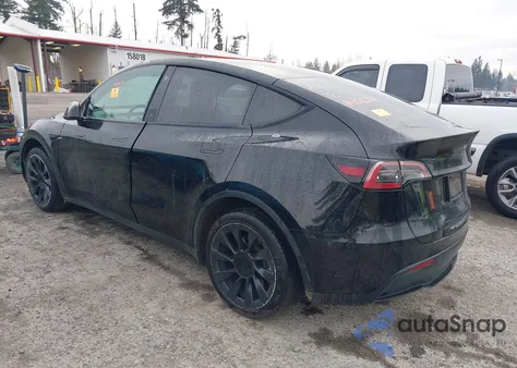 2022 Tesla Model Y Long Range Dual Motor All-Wheel Drive from USA, damaged, VIN 7SAYGDEE1NF481141